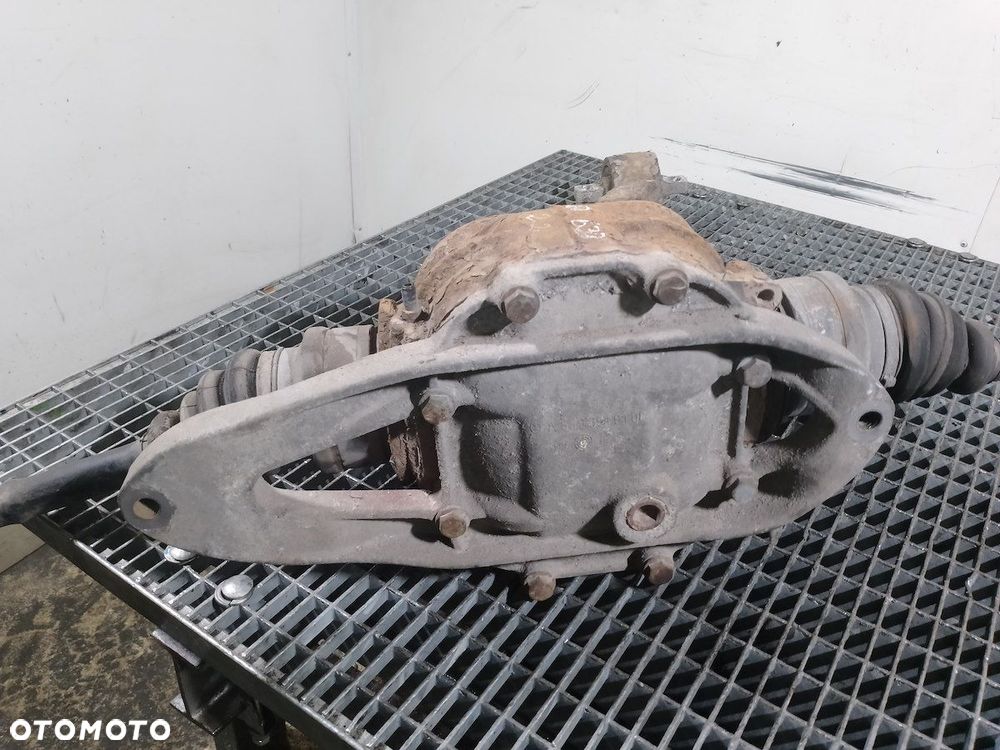 DYFERENCJAŁ TYŁ MERCEDES-BENZ VITO 639 A6393510108 2.2 CDI - 8