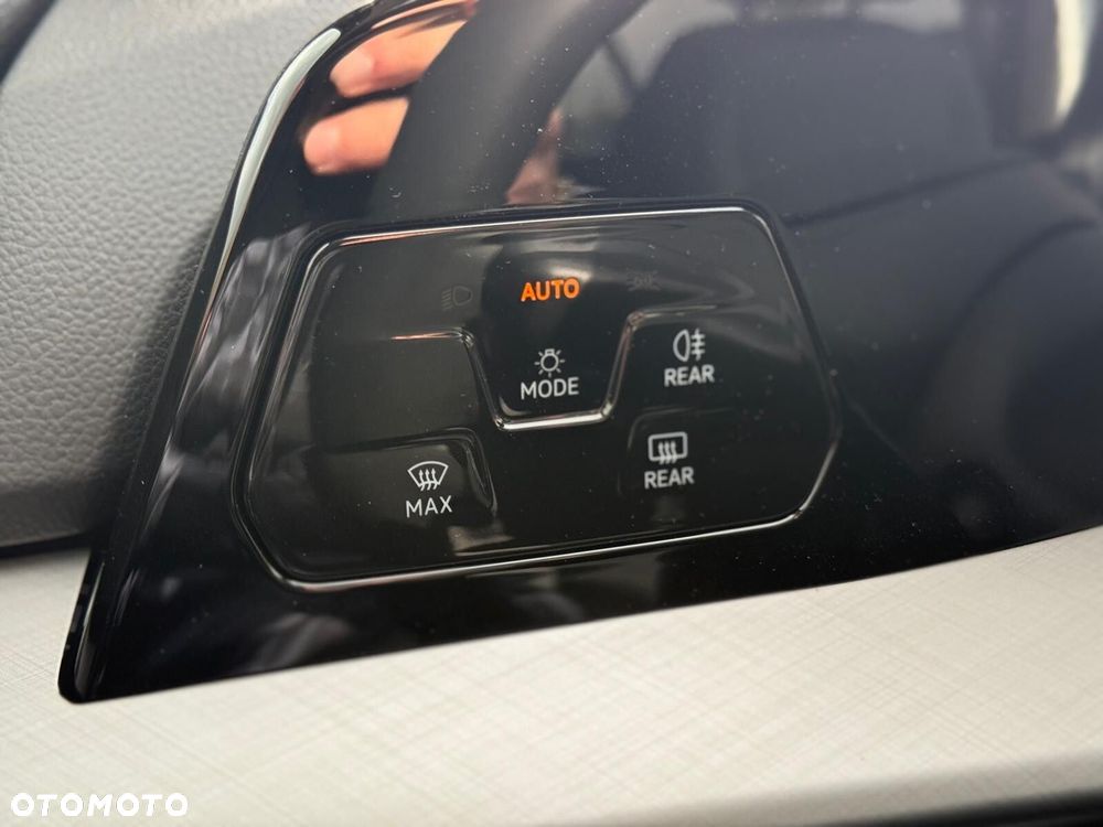 Volkswagen Golf Variant - 26