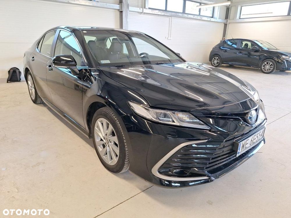 Toyota Camry - 3