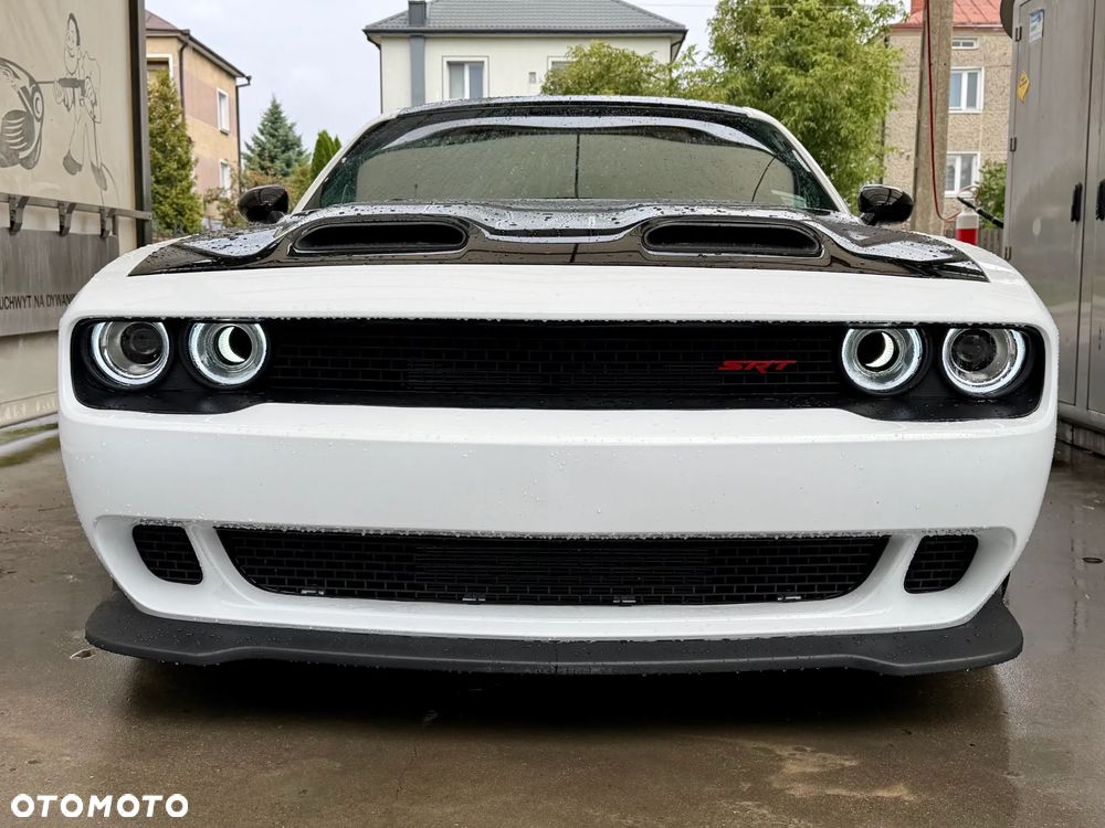 Dodge Challenger 6.2 Hellcat - 7