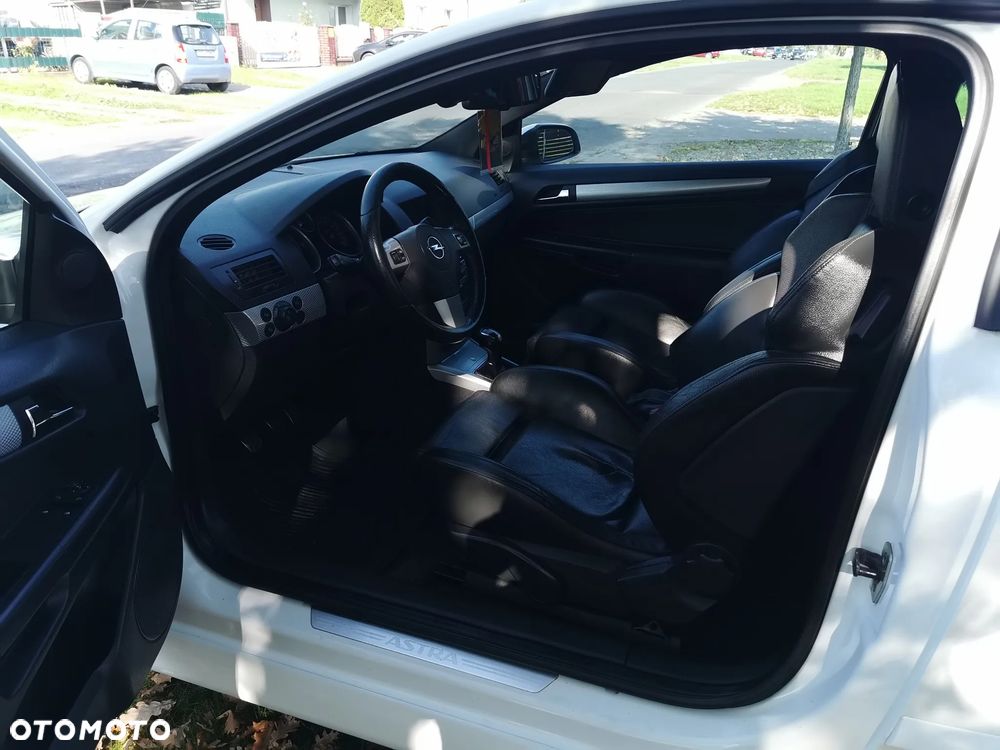 Opel Astra 1.8 NAVI - 39