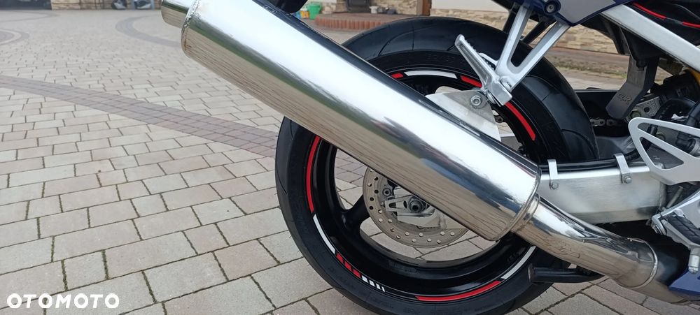 Honda CBR - 23