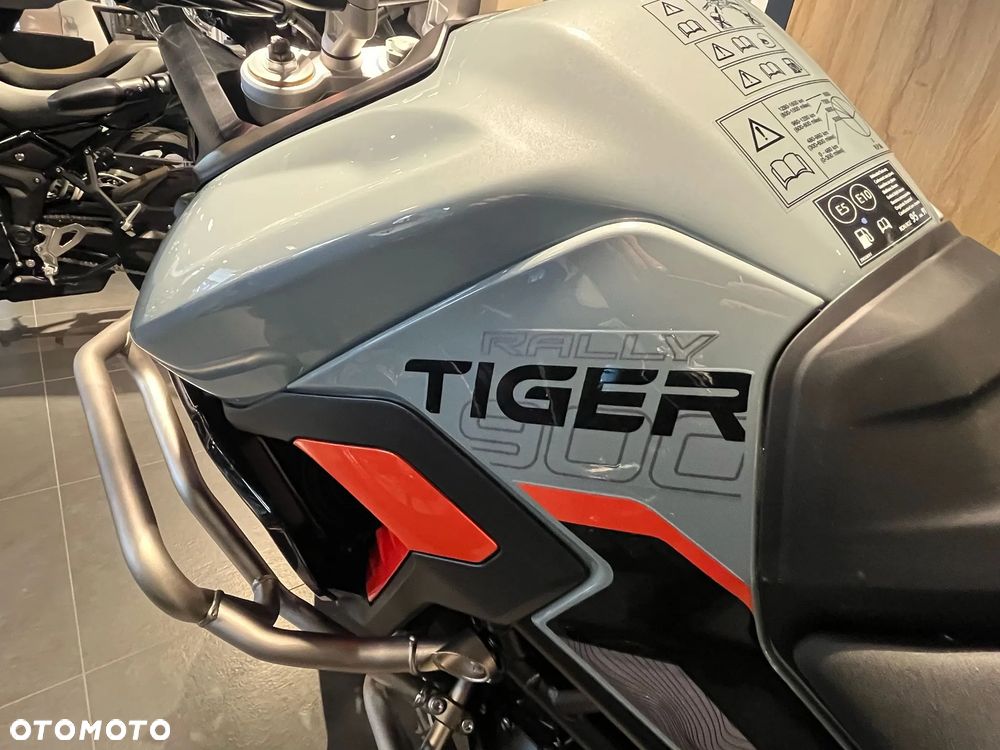Triumph Tiger - 19