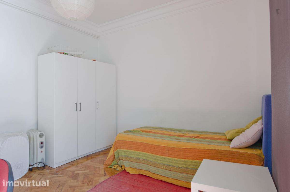 Quarto - localizado em Arroios Lisbon - Grande imagem: 5/9