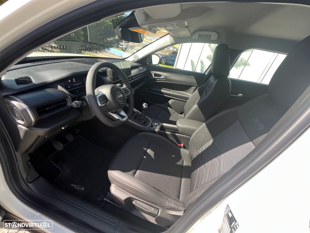 Jeep Avenger 1.2 GSE T3 Altitude - 14