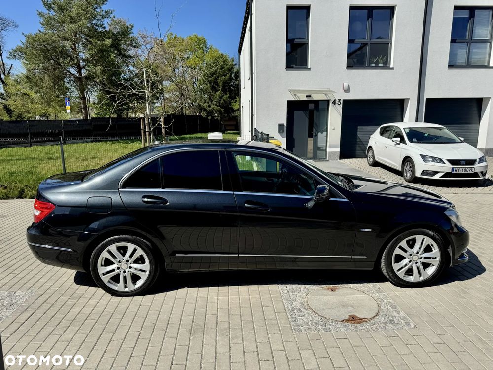 Mercedes-Benz Klasa C 200 CDI DPF (BlueEFFICIENCY) 7G-TRONIC Avantgarde - 12