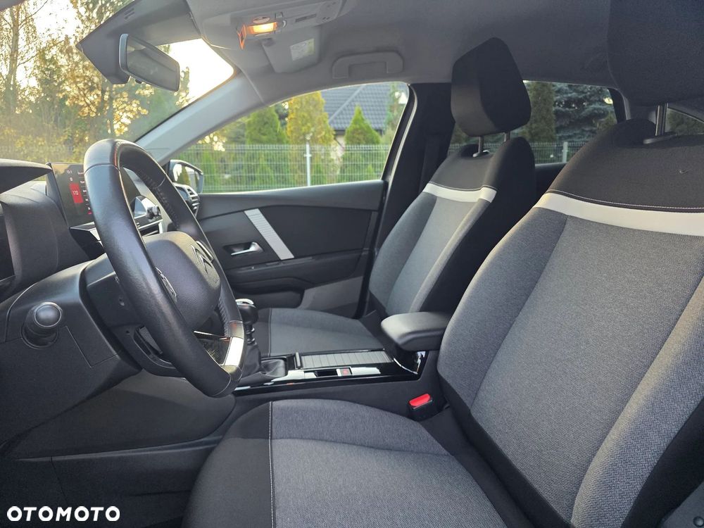 Citroën C4 1.2 PureTech Live Pack S&S - 33