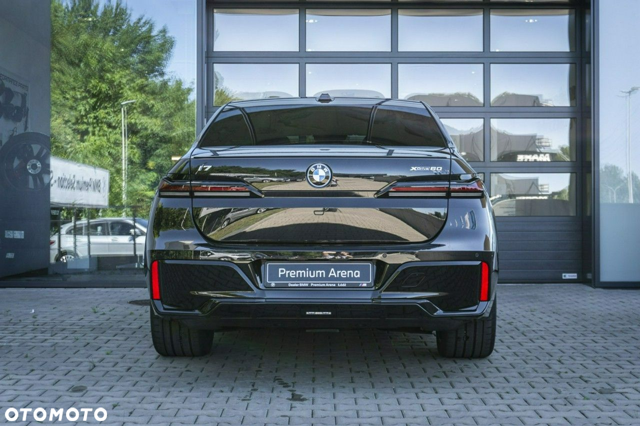 BMW i7 - 5