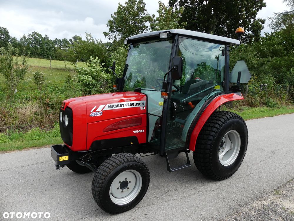 Massey Ferguson 1540* 40KM*4X4* TYLKO 1949MTG - 30