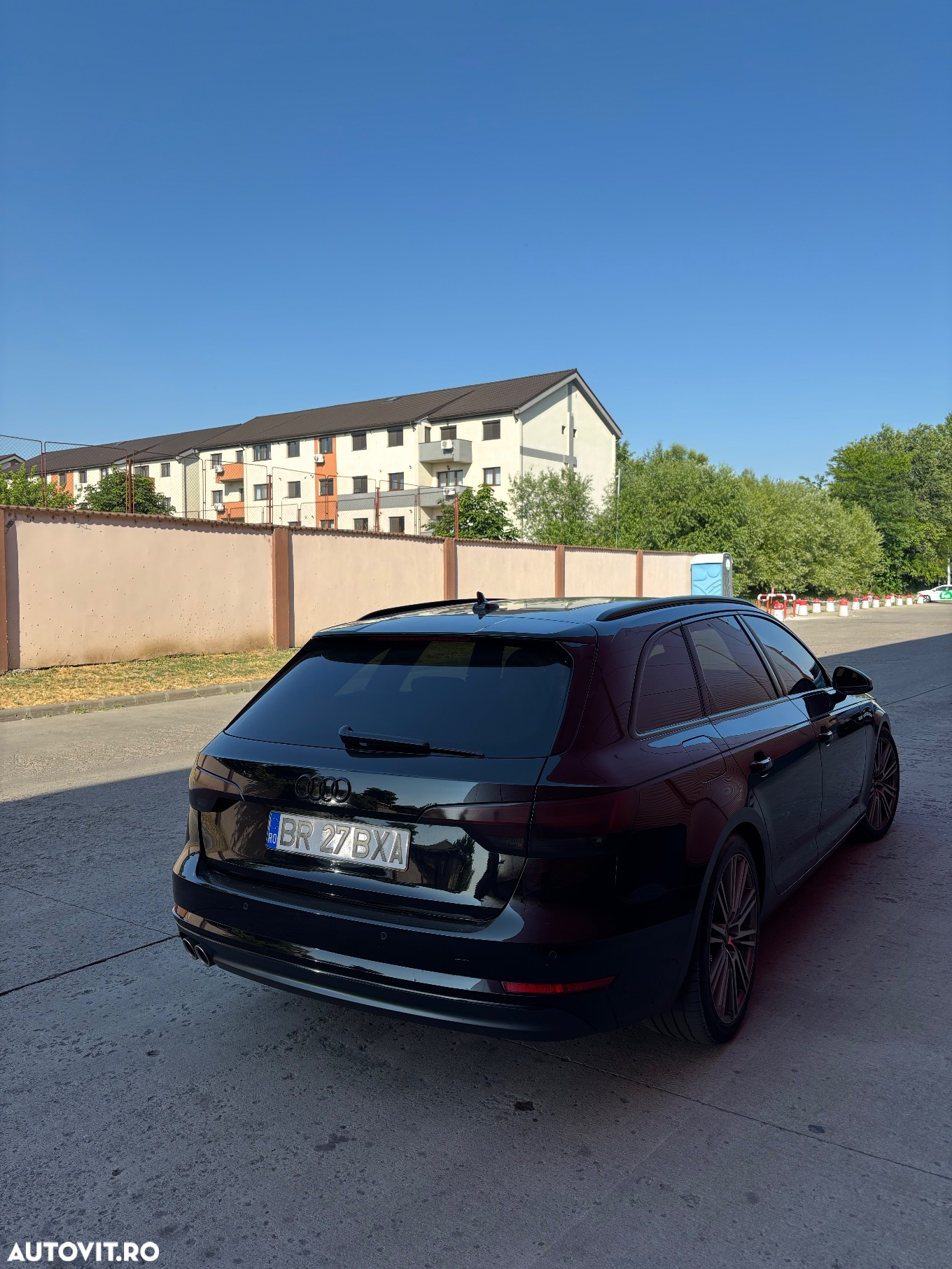 Audi A4 Avant 2.0 TDI S tronic Design - 5
