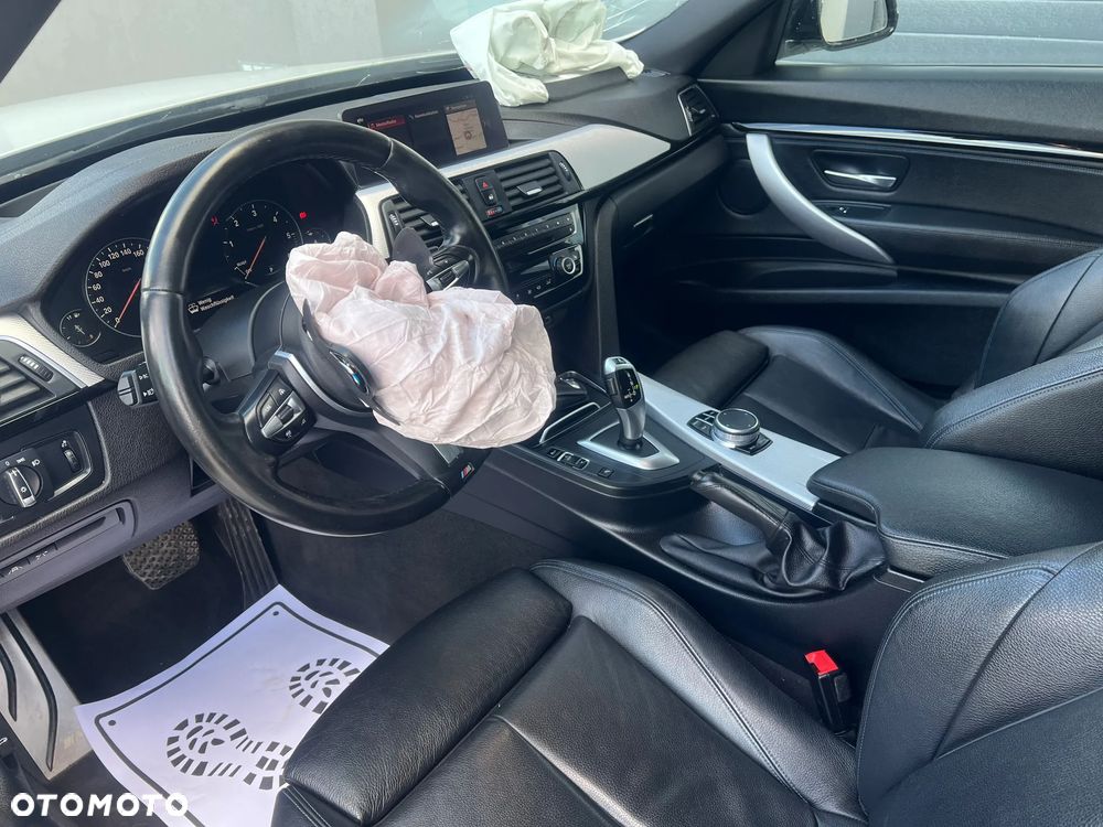BMW Seria 3 320d xDrive M Sport - 9