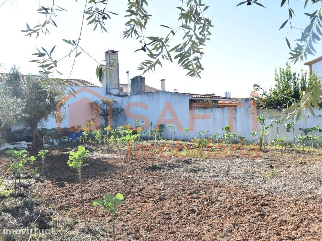 Lote de Terreno para Construção Urbana - Grande imagem: 2/2