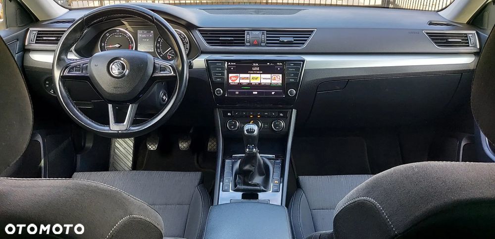 Skoda Superb 2.0 TDI Style - 36