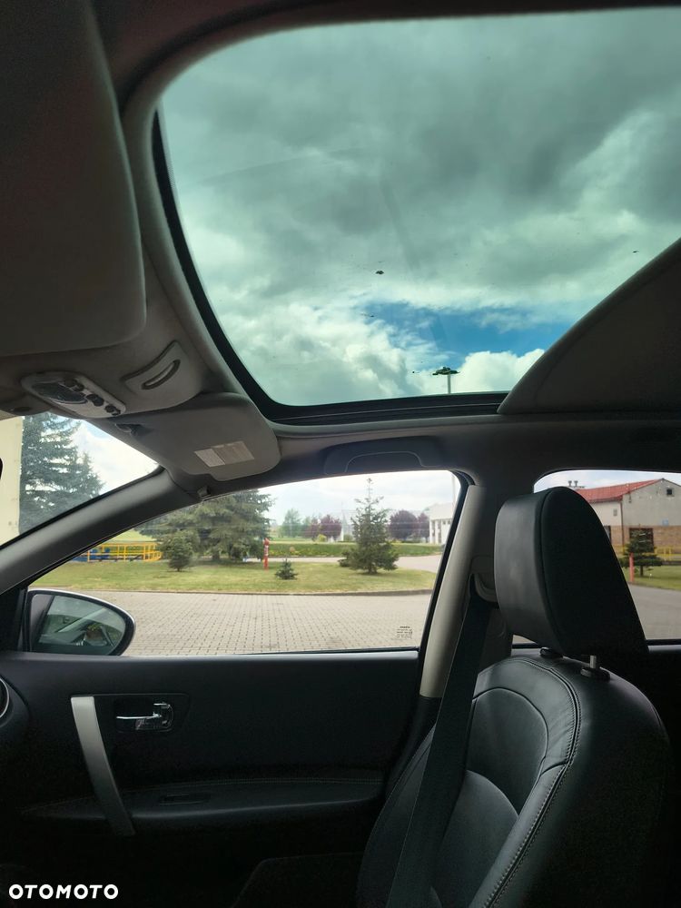 Nissan Qashqai+2 - 12