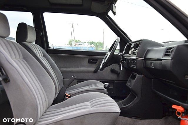 Volkswagen Golf 1.6 GTD TD - 16