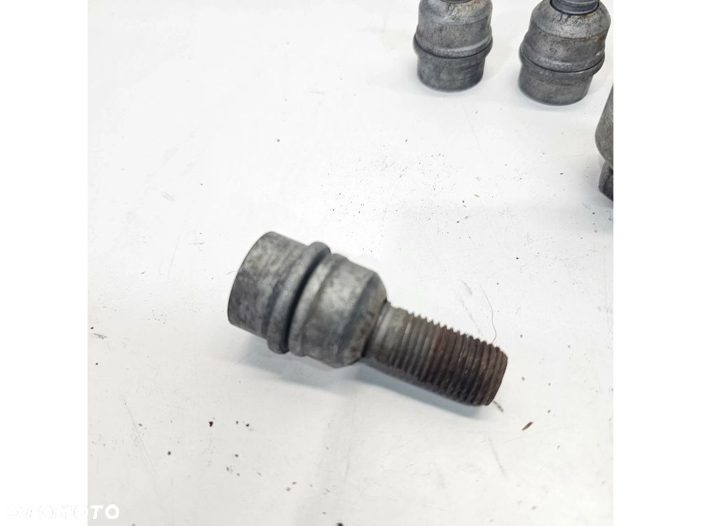 ŚRUBY ZABEZPIECZAJĄCE AUDI VW PŁYWAJĄCA PODKŁADKA ,,X" 8R0698139 - 3