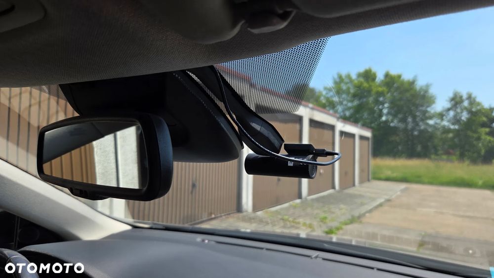 Toyota Auris 1.6 Premium Comfort - 14