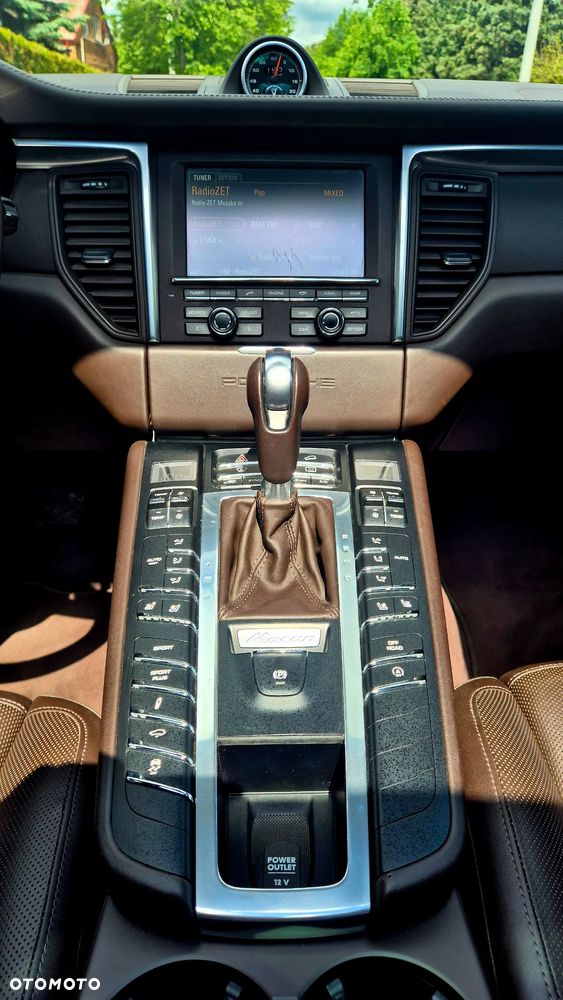 Porsche Macan Turbo PDK - 23