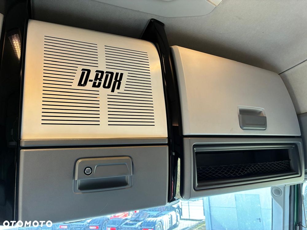 Renault T480 HIGH SLEPER CAB - 19