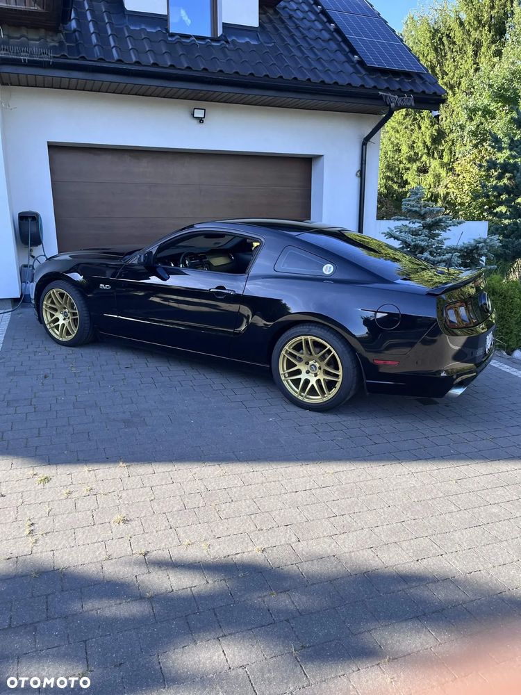 Ford Mustang - 6
