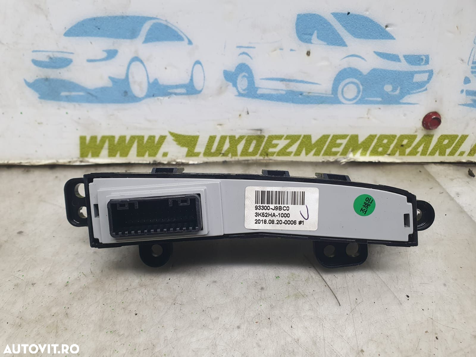Panou butoane 93350-j9bf0 Hyundai Kona 1 [2017 - 2019] 1.0 t-gdi G3LC - 2