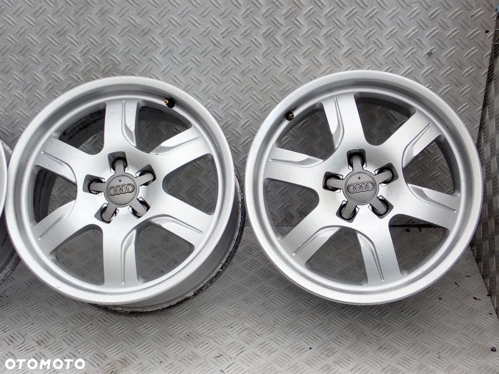 FELGI ALUMINIOWE AUDI 7,5JX17  ET 28  5X112  8T0601025B - 2