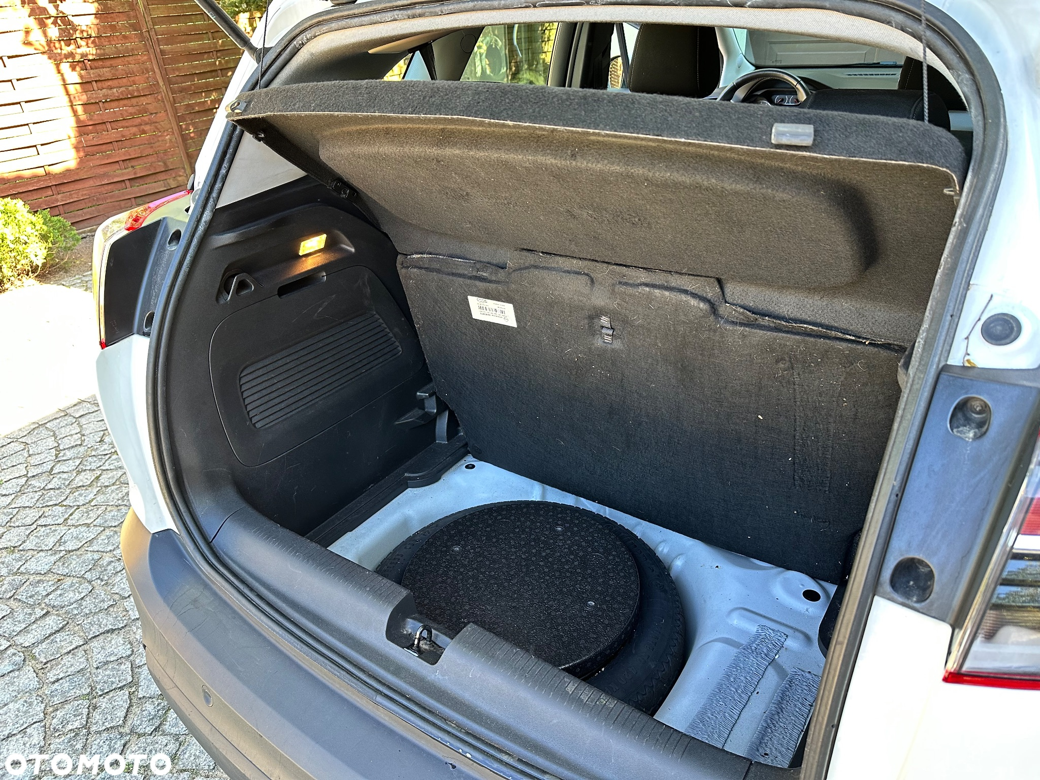 Opel Crossland X 1.2 T Enjoy S&S - 20