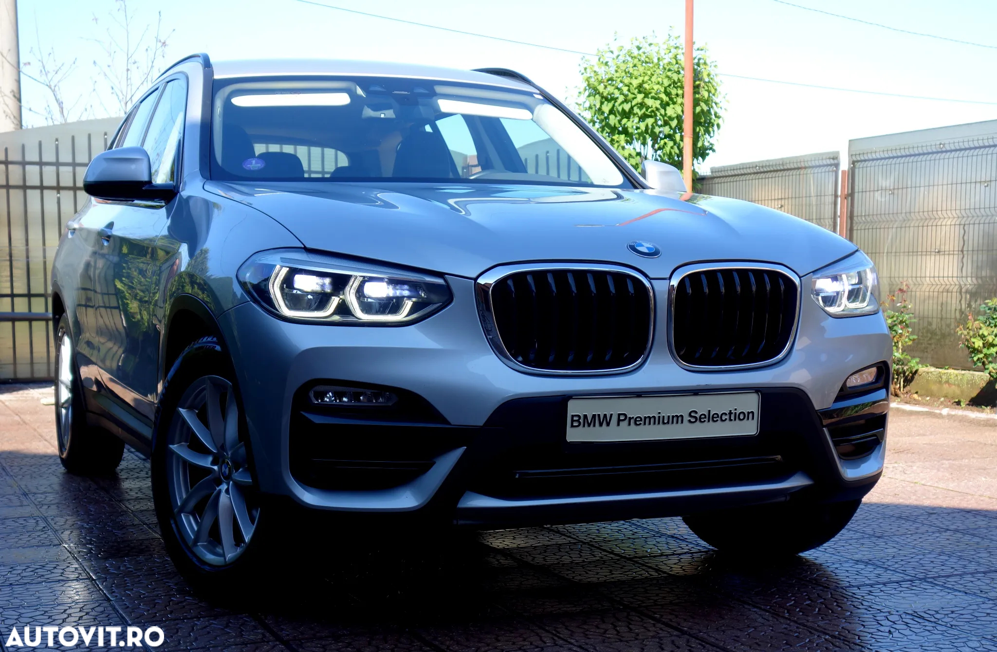 BMW X3 xDrive20i AT - 9