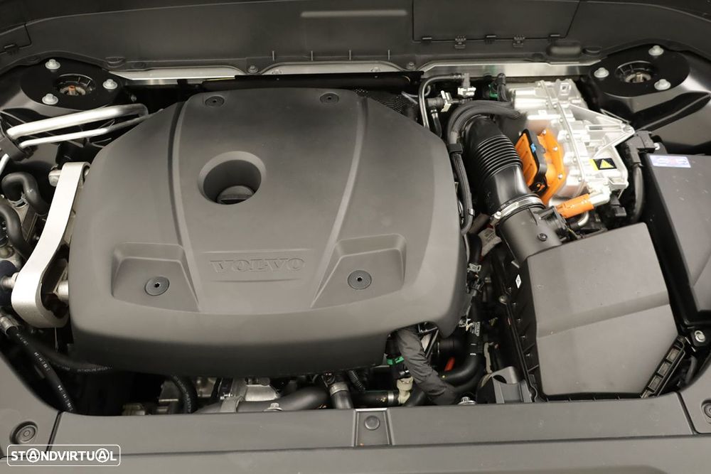 Volvo XC 90 2.0 T8 PHEV Plus Bright AWD - 28