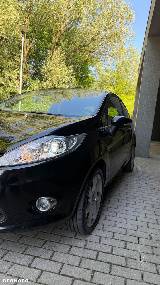 Ford Fiesta - 2