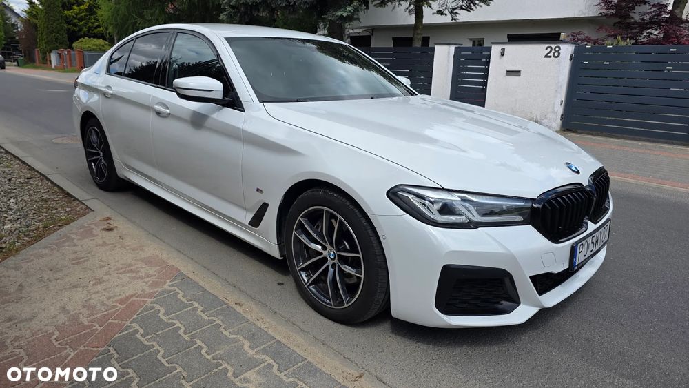 BMW Seria 5 540d xDrive mHEV M Sport sport - 2