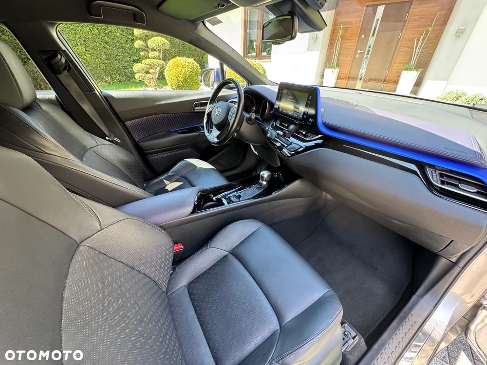 Toyota C-HR 1.8 Hybrid Prestige - 11