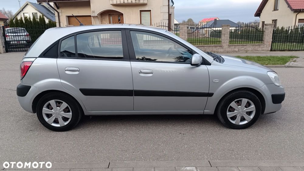 Kia Rio 1.5 SLX - 9