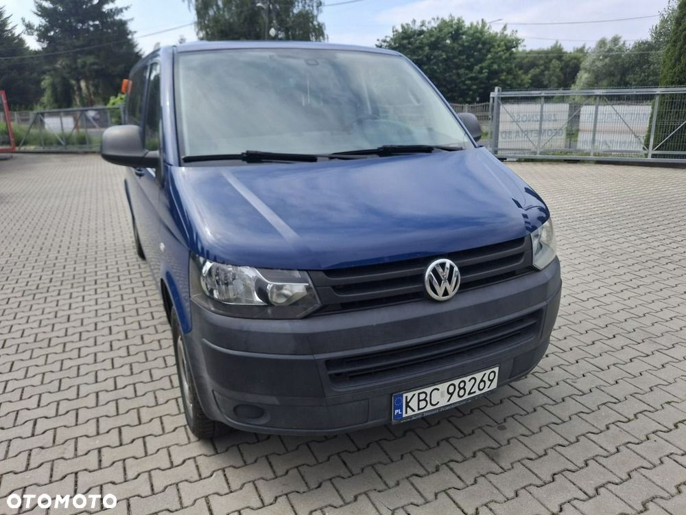 Volkswagen Caravelle - 12