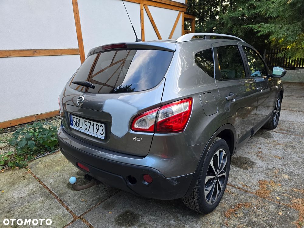 Nissan Qashqai 2.0 dCi 4x4 Tekna - 6