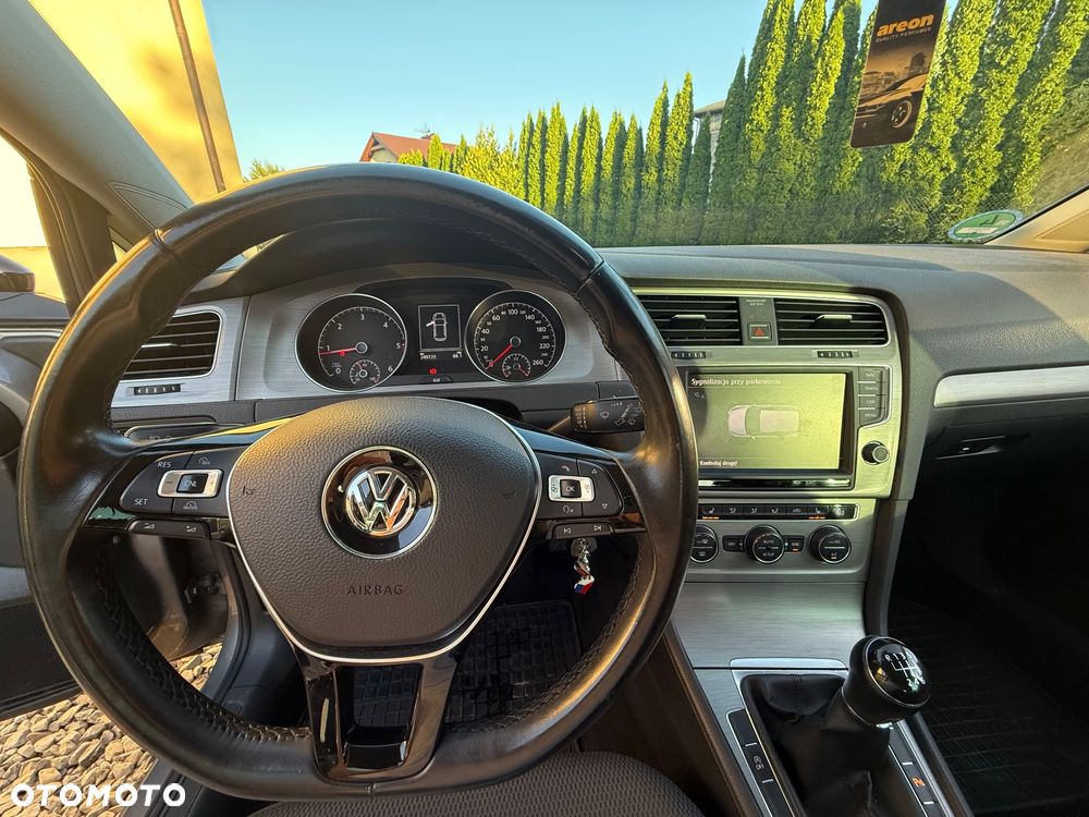 Volkswagen Golf 1.6 TDI BlueMotion Comfortline - 5