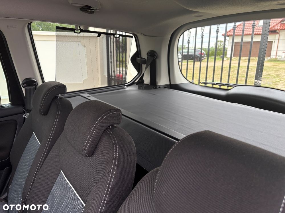 Ford Galaxy 2.0 TDCi Ambiente - 26