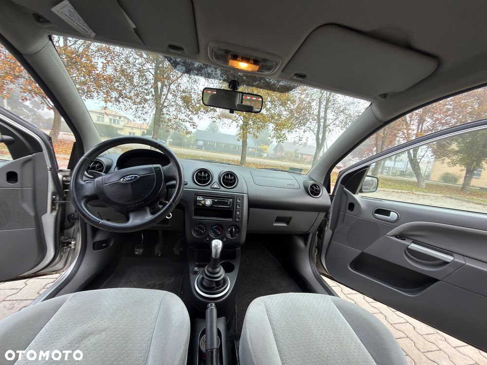 Ford Fiesta - 9