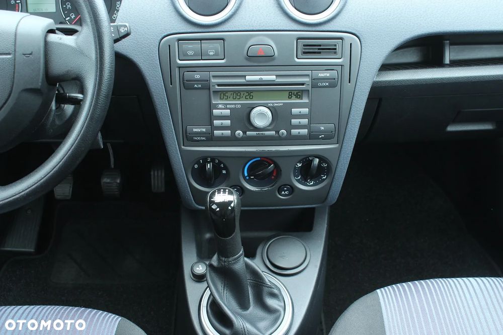 Ford Fusion 1.4 Elegance - 26