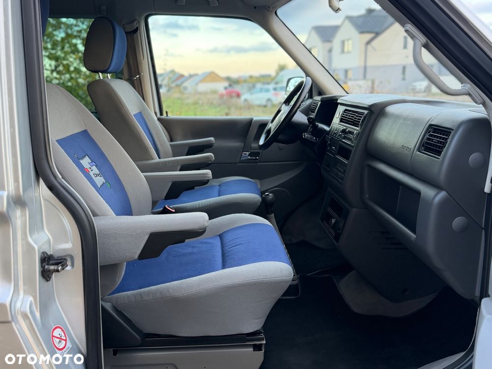 Volkswagen Multivan Standard - 14