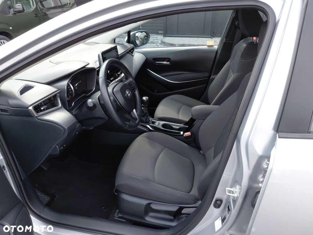 Toyota Corolla - 15