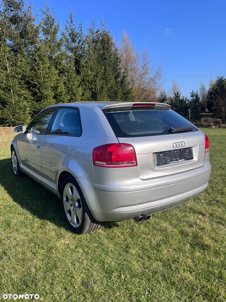 Audi A3 3-drzwiowe 1.4 TFSI S line Sportpaket - 3