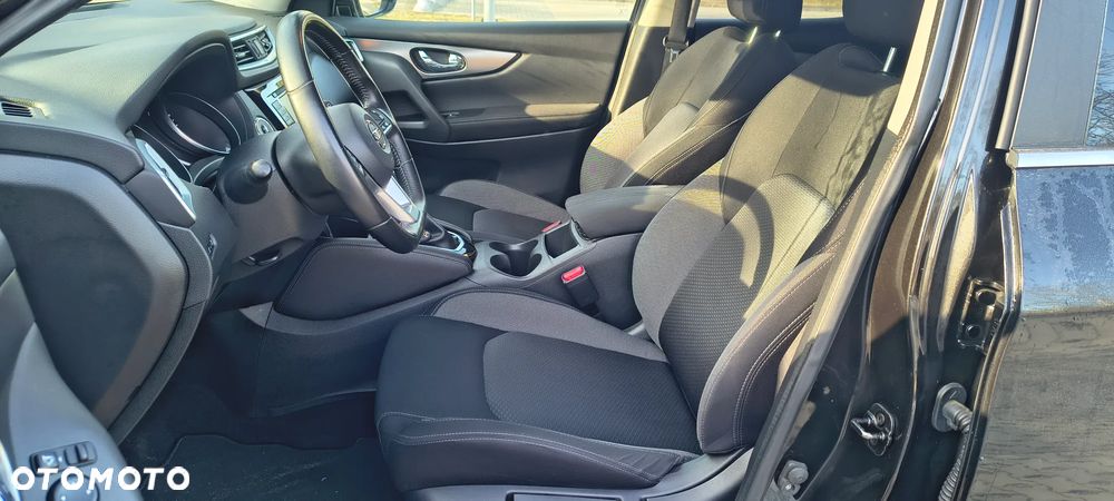 Nissan Qashqai 1.2 DIG-T N-Connecta Xtronic - 8