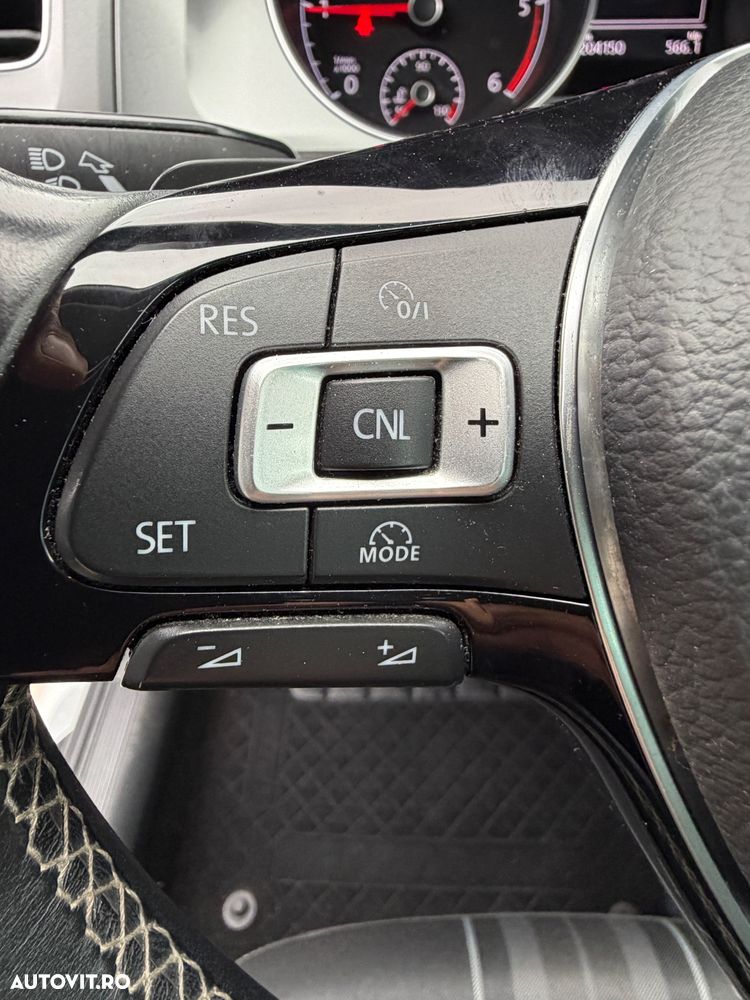 Volkswagen Golf 1.6 TDI BlueMotion Technology DSG Cup - 20