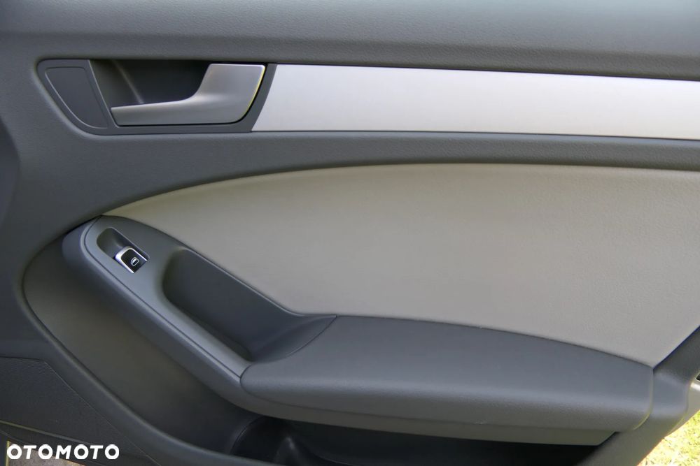 Audi A4 Avant 2.0 TDI ultra - 28