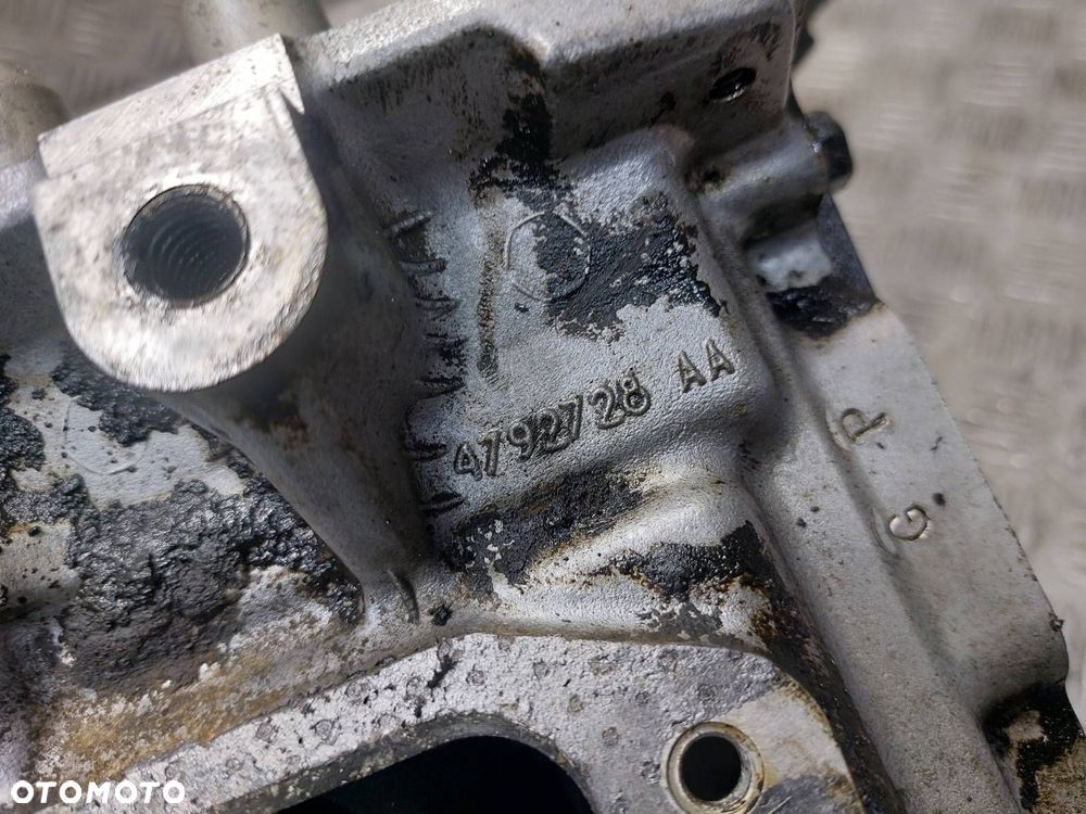 GŁOWICA CHRYSLER  PACIFICA I 3.5 V6 4792728AA - 3