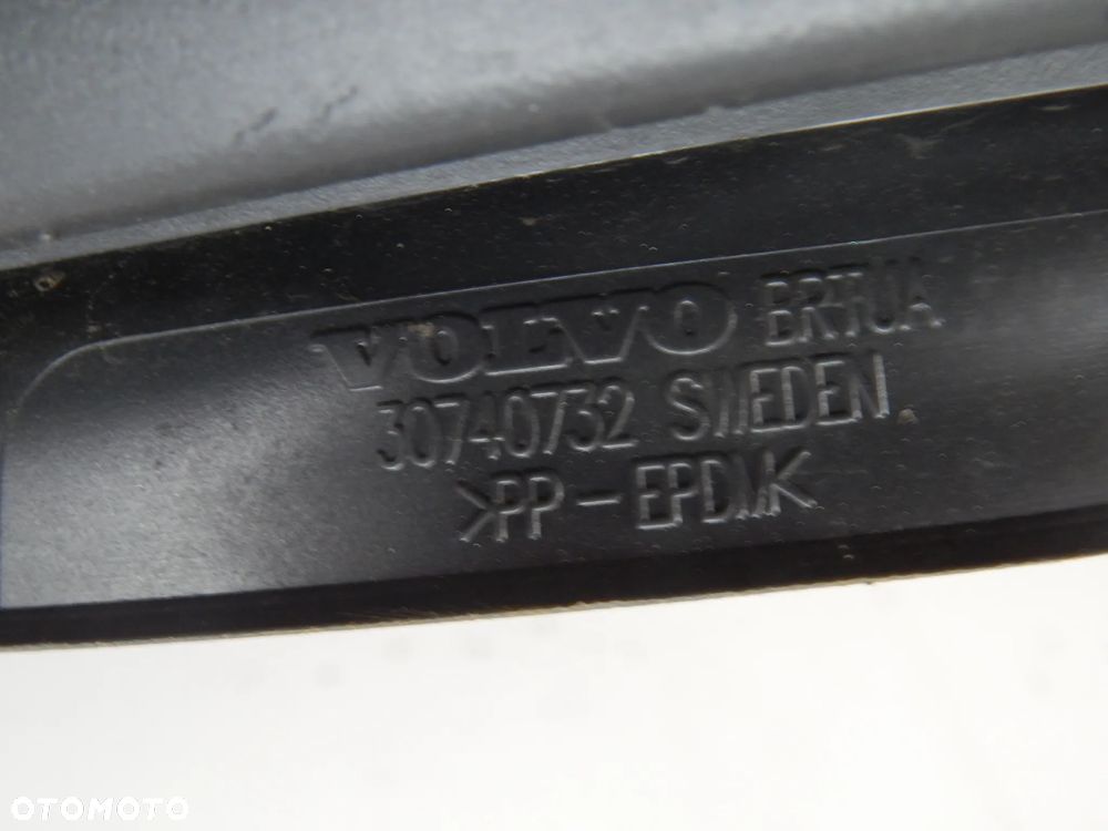 Mata dywan koryto osłona bagażnika VOLVO V70 III xc70 08-16 Łuków części - 2