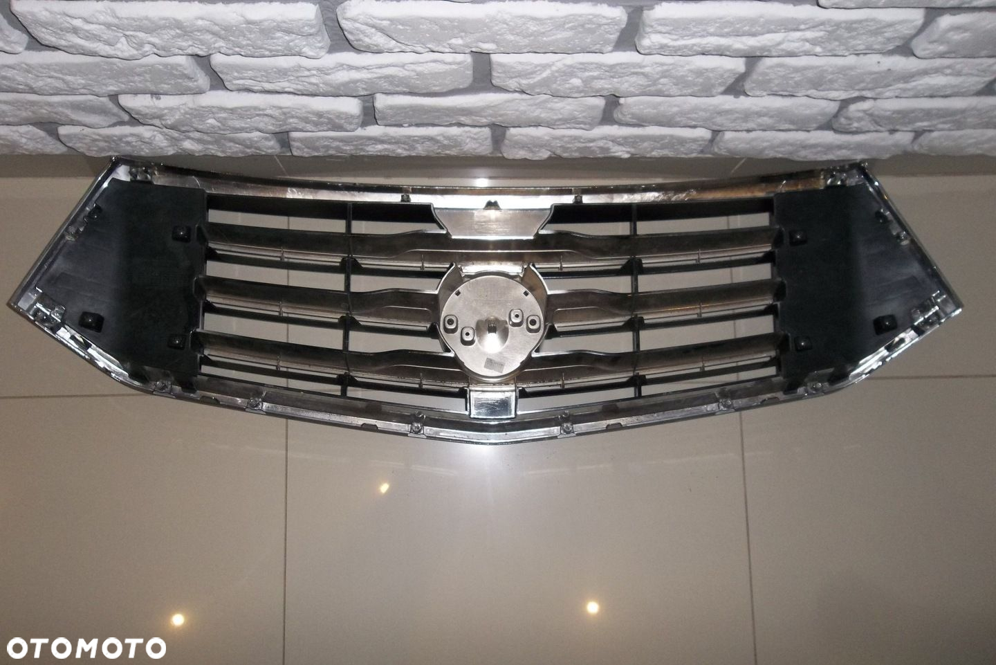 Grill atrapa SSANGYONG RODIUS TURISMO - 8