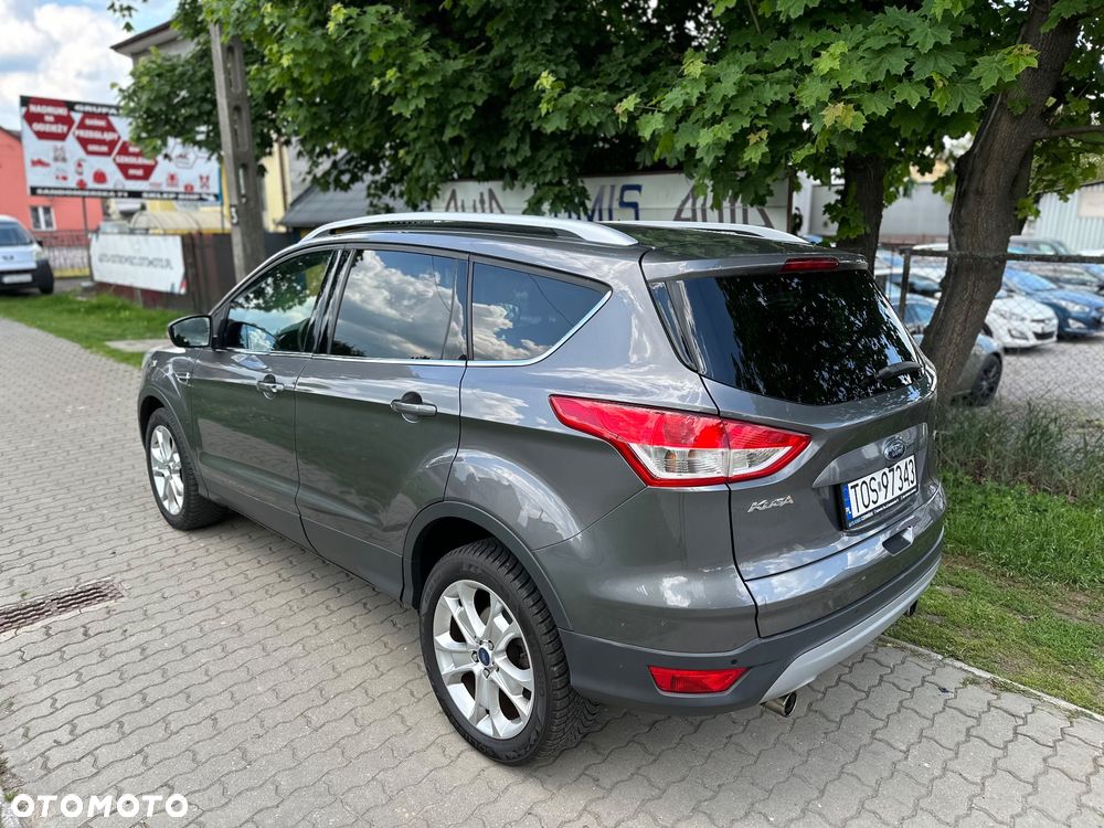 Ford Kuga 1.6 EcoBoost 2x4 Titanium - 5
