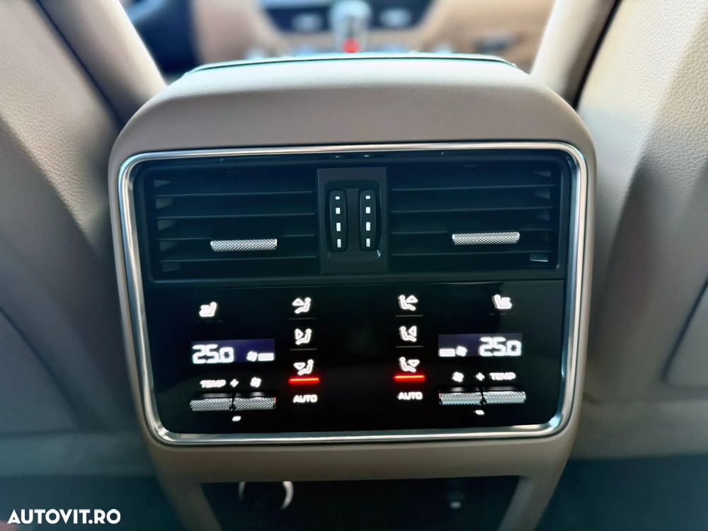 Porsche Cayenne Tiptronic S Platinum Edition - 20